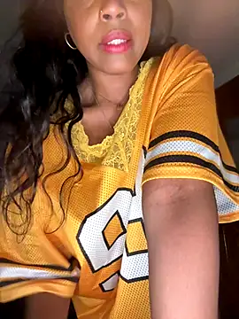 Snapshot of Blazerina chatting on October 2, 6:31 am Blazerina online show from October 2, 6:31 am