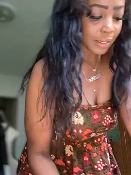 Snapshot of Blazerina chatting on October 7, 9:34 pm Blazerina online show from October 7, 9:34 pm