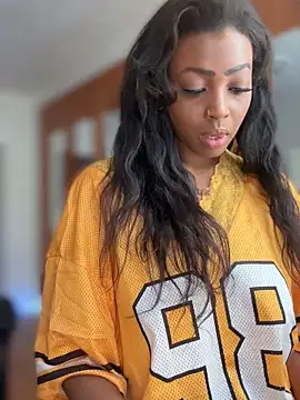 Snapshot of Blazerina chatting on October 8, 8:39 pm Blazerina online show from October 8, 8:39 pm