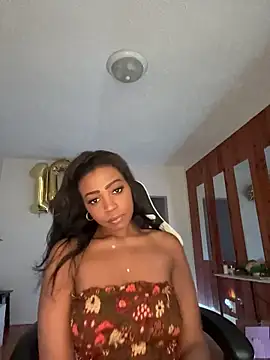 Snapshot of Blazerina chatting on November 15, 9:21 pm Blazerina online show from November 15, 9:21 pm