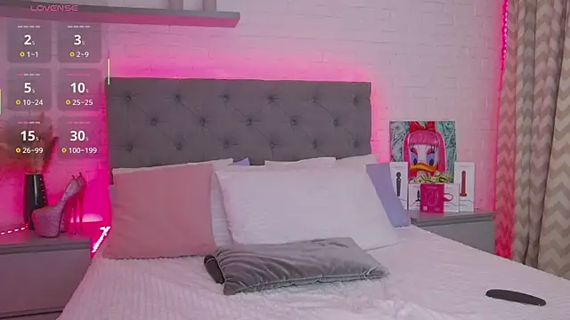 Born to Blow online show from October 23, 1:38 am