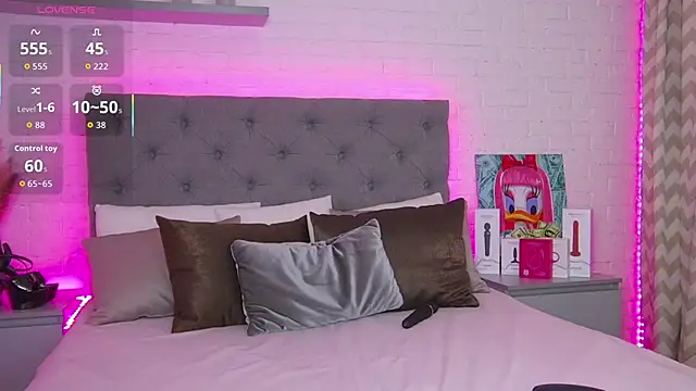 Born to Blow online show from November 8, 1:17 am