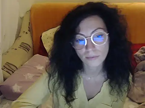 Emmatoo online show from November 18, 8:35 pm