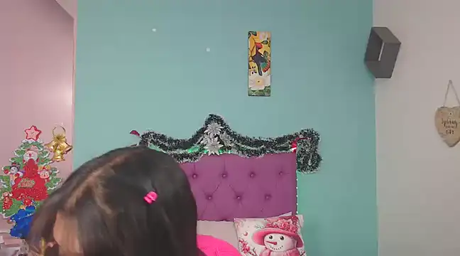 Snapshot of Cinthya-Gomez6 chatting on December 10, 10:28 am Cinthya-Gomez6 online show from December 10, 10:28 am