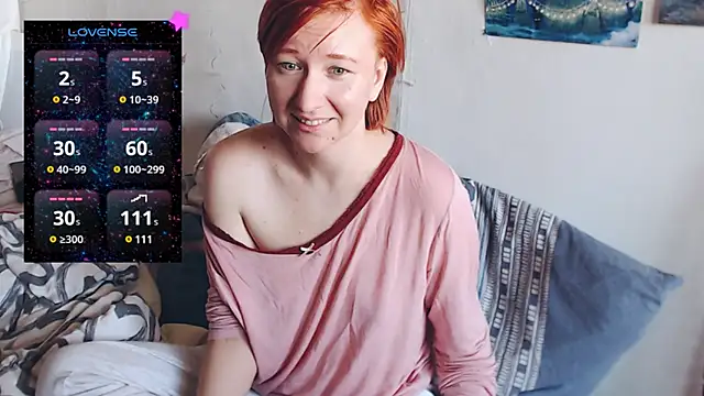 Snapshot of licentia__poetica chatting on February 24, 1:53 pm licentia poetica online show from February 24, 1:53 pm