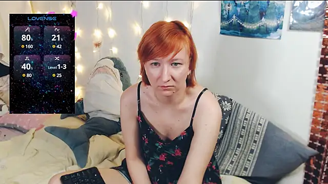 Snapshot of licentia__poetica chatting on February 26, 7:38 pm licentia poetica online show from February 26, 7:38 pm