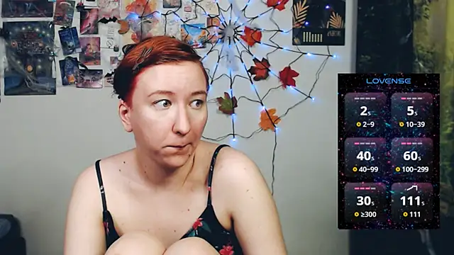 Snapshot of licentia__poetica chatting on November 19, 6:08 pm licentia poetica online show from November 19, 6:08 pm