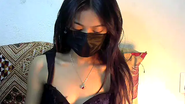 lusty luxmi online show from February 21, 5:42 pm