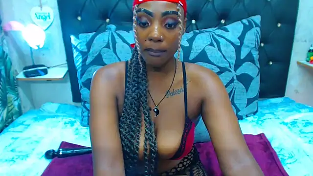 SAVAGExBOO online show from December 18, 7:08 pm