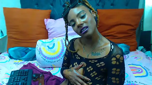 SAVAGExBOO online show from February 6, 2:11 am