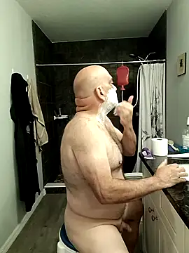 lou63ponce online show from December 3, 10:07 pm