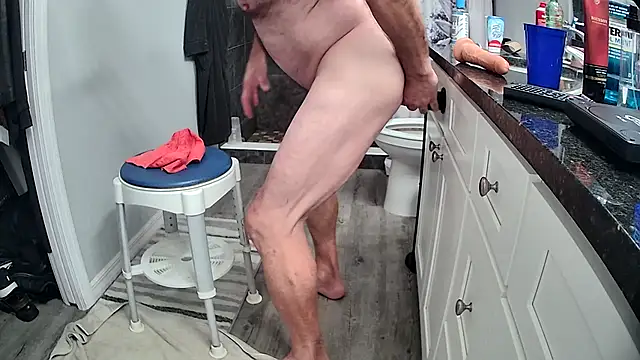 lou63ponce online show from October 6, 2:42 am