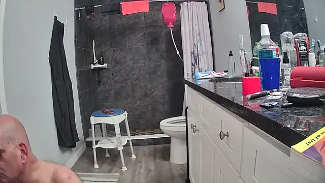 lou63ponce online show from February 27, 10:43 pm