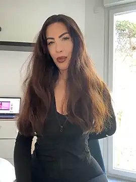 Eyline online show from April 5, 9:28 am