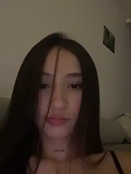 Snapshot of Angeeel_ chatting on January 19, 2:04 am Angeeel online show from January 19, 2:04 am