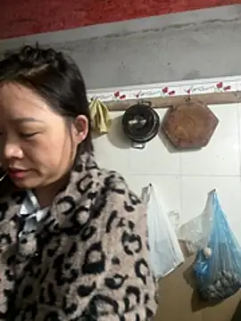 Hellen 111 online show from March 4, 10:10 am