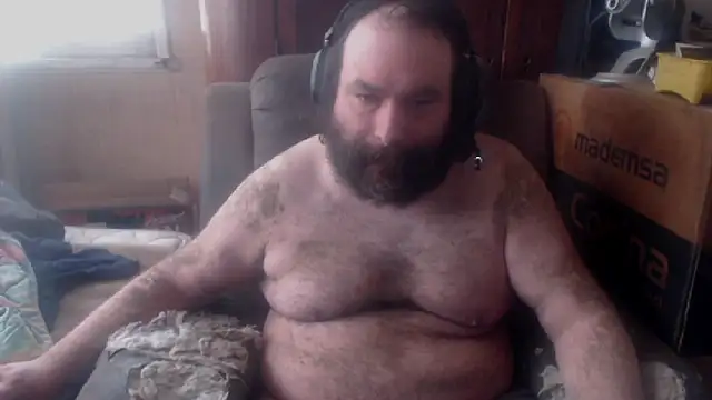 Snapshot of hairyhulk chatting on November 13, 4:39 pm hairyhulk online show from November 13, 4:39 pm