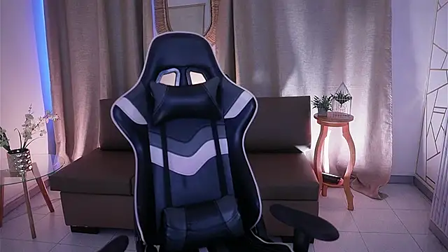 Snapshot of Sara_albrecht chatting on February 25, 12:24 pm Sara albrecht online show from February 25, 12:24 pm