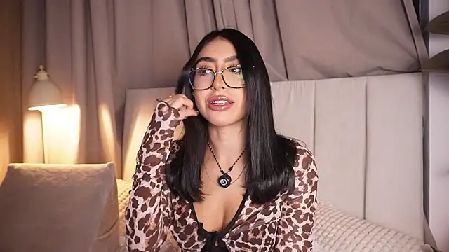 Sara albrecht online show from March 14, 1:34 am