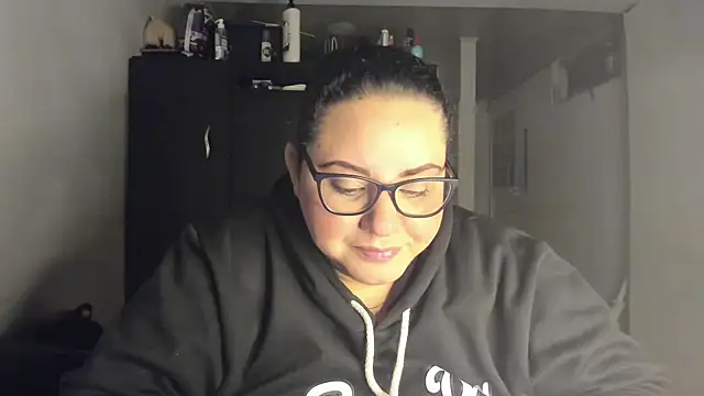 tetasgrandes karol online show from September 9, 10:15 am