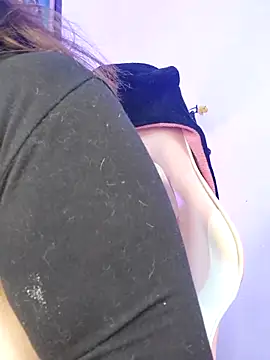 ItsNaiixa online show from March 1, 11:47 pm