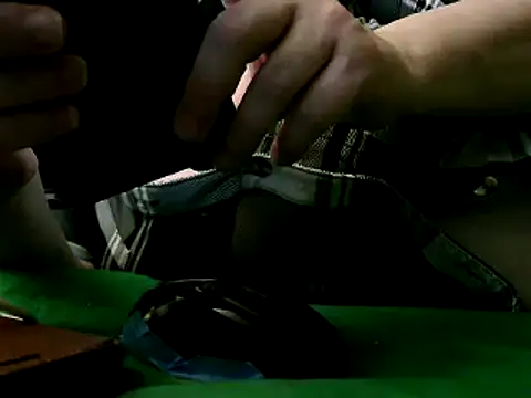 WHITEDAROSE online show from December 9, 9:05 pm