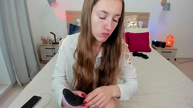 Snapshot of KateRedgar chatting on September 20, 12:39 pm KateRedgar online show from September 20, 12:39 pm