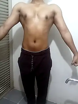 hottboy 39 online show from December 2, 3:26 am