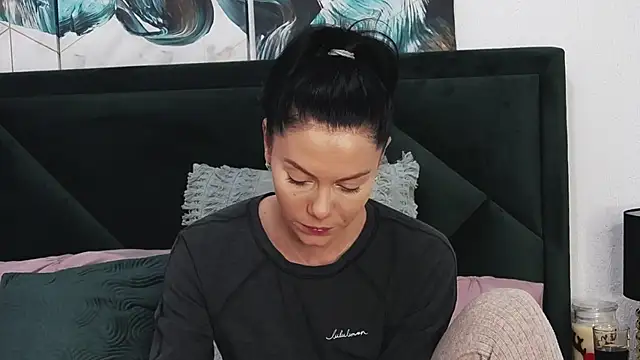 tanyagrey online show from December 29, 8:00 am