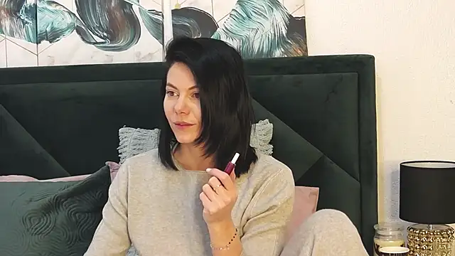 tanyagrey online show from January 24, 9:06 am