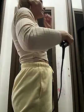 tanyagrey online show from October 8, 5:38 am