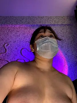 Snapshot of your_toxic_cum chatting on November 23, 9:25 pm your toxic cum online show from November 23, 9:25 pm