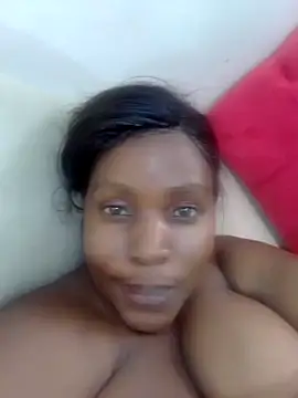 Snapshot of GaggingQueenxx chatting on February 21, 12:06 pm GaggingQueenxx online show from February 21, 12:06 pm