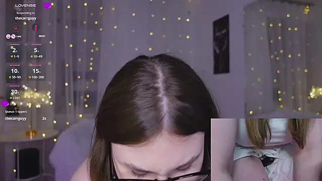 Snapshot of Mia__Peach chatting on January 8, 11:21 am Mia Peach online show from January 8, 11:21 am