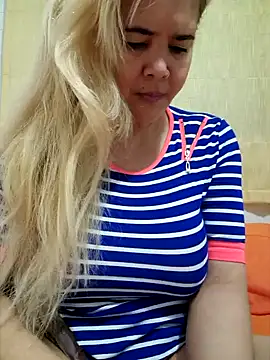 Snapshot of lamorbosa37 chatting on December 17, 5:26 pm lamorbosa37 online show from December 17, 5:26 pm