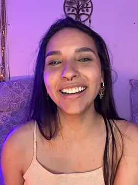 Snapshot of ThaliaRivera_ chatting on February 4, 1:56 am ThaliaRivera online show from February 4, 1:56 am