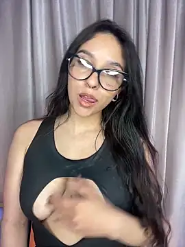 Snapshot of ThaliaRivera_ chatting on March 14, 1:59 am ThaliaRivera online show from March 14, 1:59 am