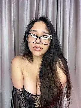 Snapshot of ThaliaRivera_ chatting on March 15, 2:03 am ThaliaRivera online show from March 15, 2:03 am