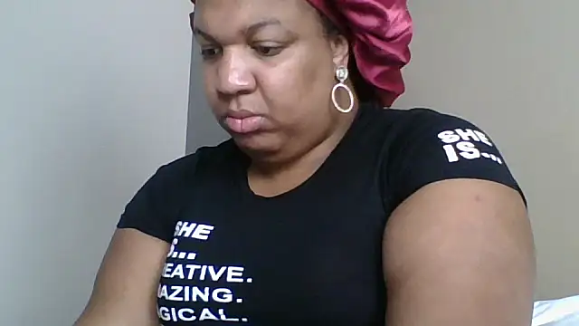 Badgirlbrittt online show from October 14, 1:45 pm