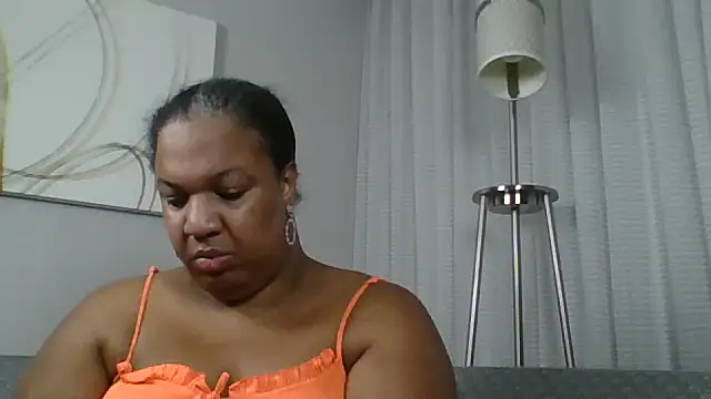 Badgirlbrittt online show from October 24, 4:47 pm