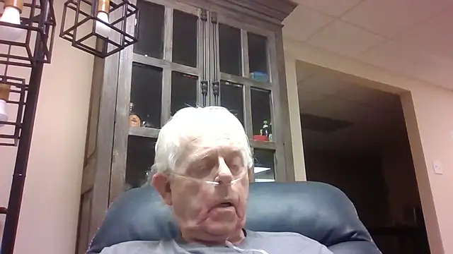 bootlegmanz online show from April 17, 4:21 pm