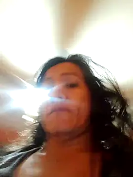 miicheele32 online show from January 4, 4:22 pm