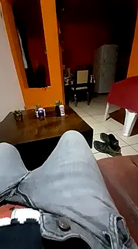 miicheele32 online show from January 22, 7:03 am