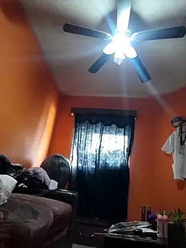 miicheele32 online show from January 27, 4:54 pm