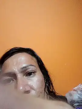 miicheele32 online show from February 4, 6:57 am