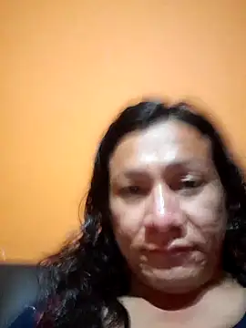 miicheele32 online show from February 22, 7:45 am