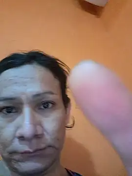 miicheele32 online show from September 10, 11:05 pm