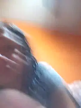 miicheele32 online show from September 24, 7:55 am