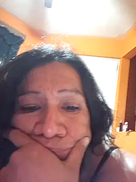 miicheele32 online show from November 2, 11:34 am