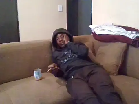 SmallGoodNutts online show from February 5, 7:29 am